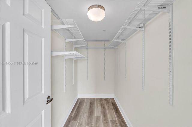 900 SW 8th St 1110, Miami, FL 33130