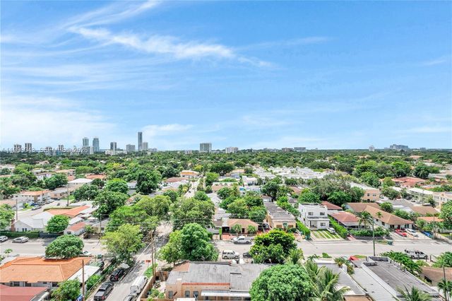 900 SW 8th St 1110, Miami, FL 33130