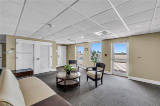 900 SW 8th St 1110, Miami, FL 33130