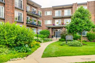 1230 N Western Avenue 211, Lake Forest, IL 60045