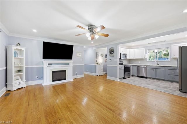 1811 Aims Avenue, Mount Airy, NC 27030