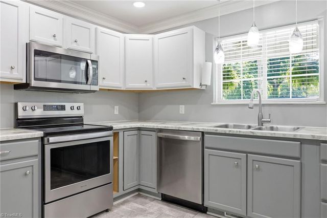 1811 Aims Avenue, Mount Airy, NC 27030