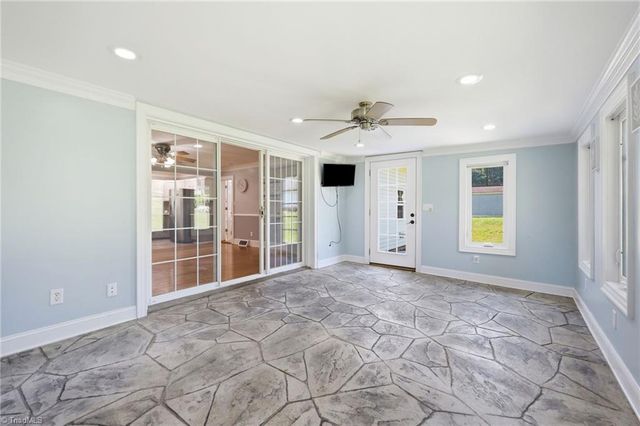 1811 Aims Avenue, Mount Airy, NC 27030