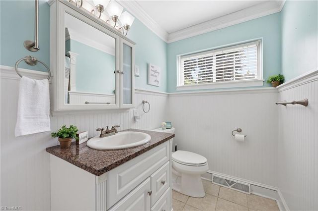1811 Aims Avenue, Mount Airy, NC 27030
