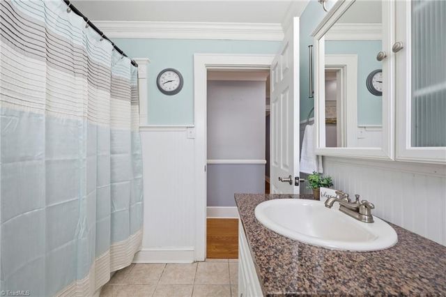 1811 Aims Avenue, Mount Airy, NC 27030