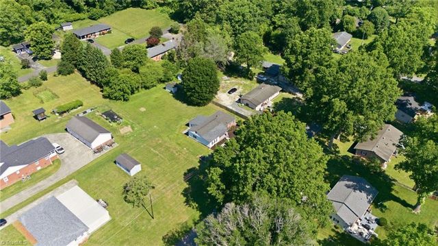 1811 Aims Avenue, Mount Airy, NC 27030