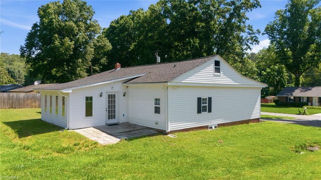 1811 Aims Avenue, Mount Airy, NC 27030