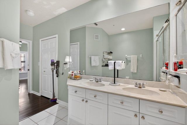 305 Via Castilla 104, St Augustine, FL 32095