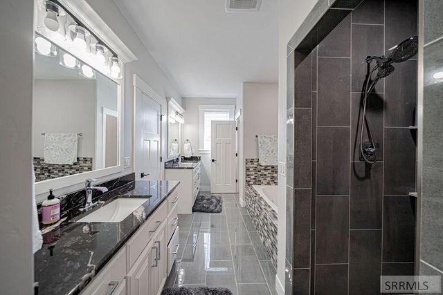 4839 Luxor Drive, Ammon, ID 83401