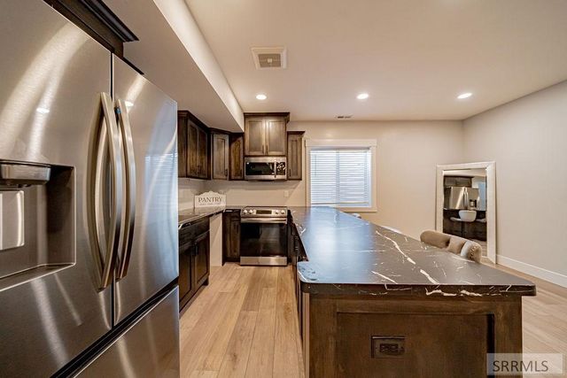 4839 Luxor Drive, Ammon, ID 83401