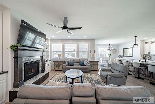 4839 Luxor Drive, Ammon, ID 83401