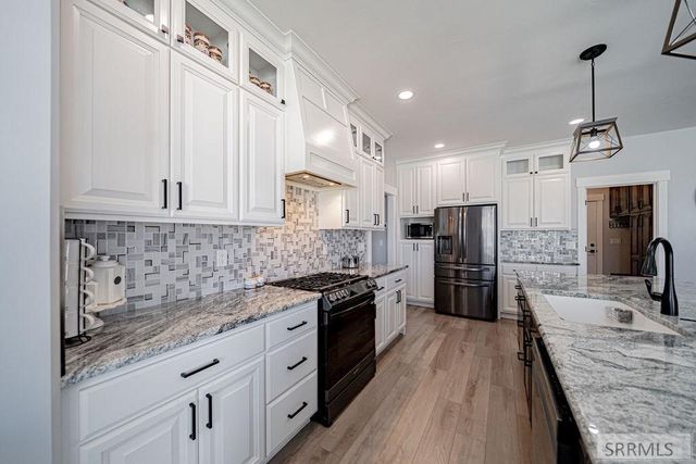 4839 Luxor Drive, Ammon, ID 83401