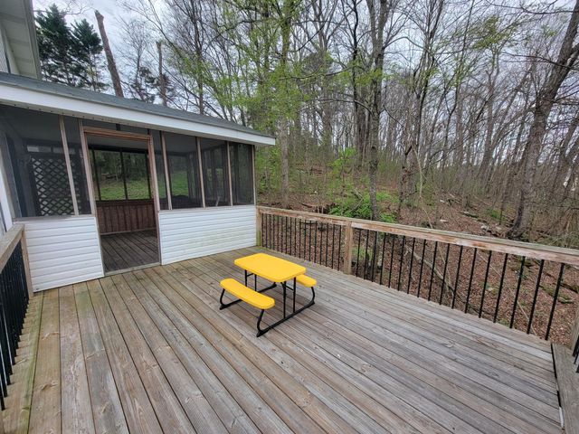 130 Oak Trail, Chickamauga, GA 30707