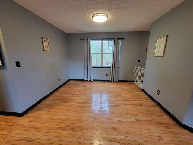 130 Oak Trail, Chickamauga, GA 30707