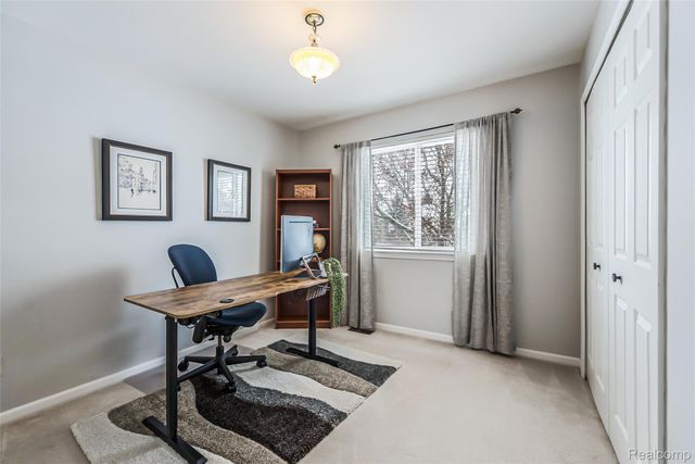 25886 Carriage Lane, Lyon Charter Township, MI 48178