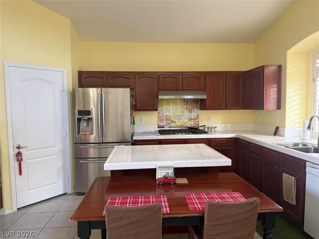 8738 Vista Cantera Court, Las Vegas, NV 89147