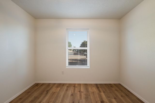 810 10TH Avenue NW, Rio Rancho, NM 87144