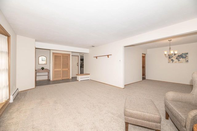 3303 S 123rd STREET, West Allis, WI 53227