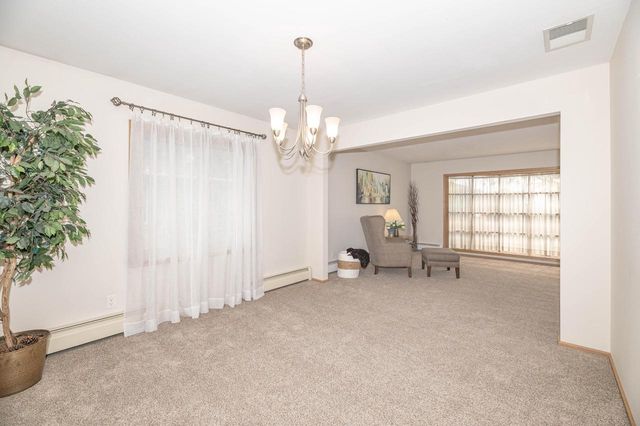 3303 S 123rd STREET, West Allis, WI 53227