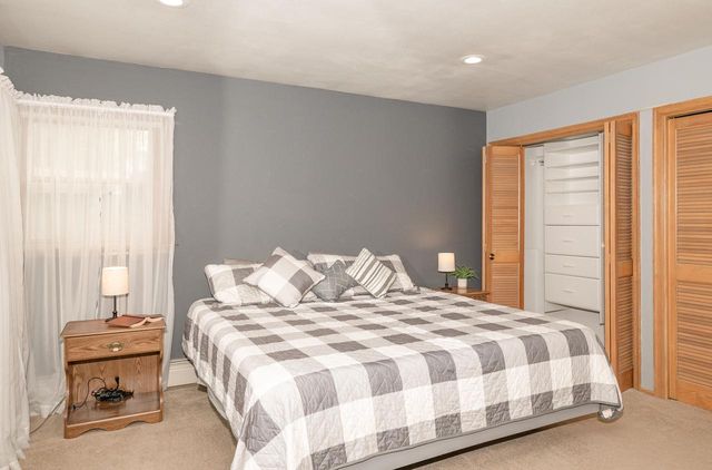 3303 S 123rd STREET, West Allis, WI 53227