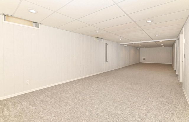 3303 S 123rd STREET, West Allis, WI 53227