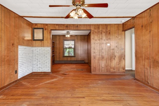 58 Pleasant Drive, Clarendon, VT 05759