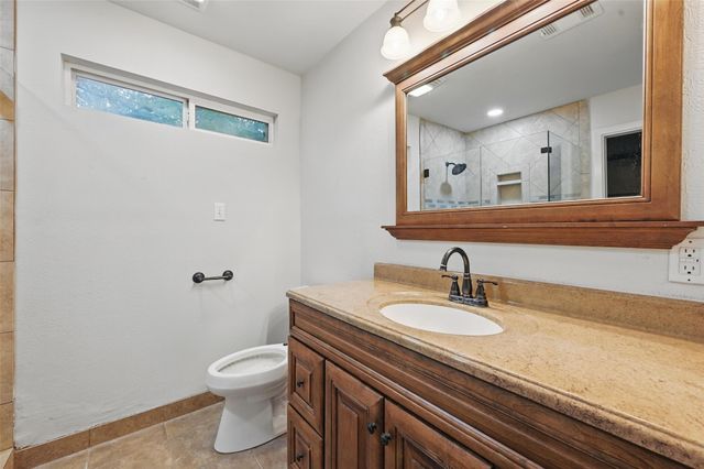 300 Little School Road, Kennedale, TX 76060