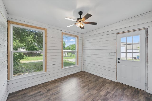 300 Little School Road, Kennedale, TX 76060