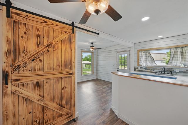 300 Little School Road, Kennedale, TX 76060