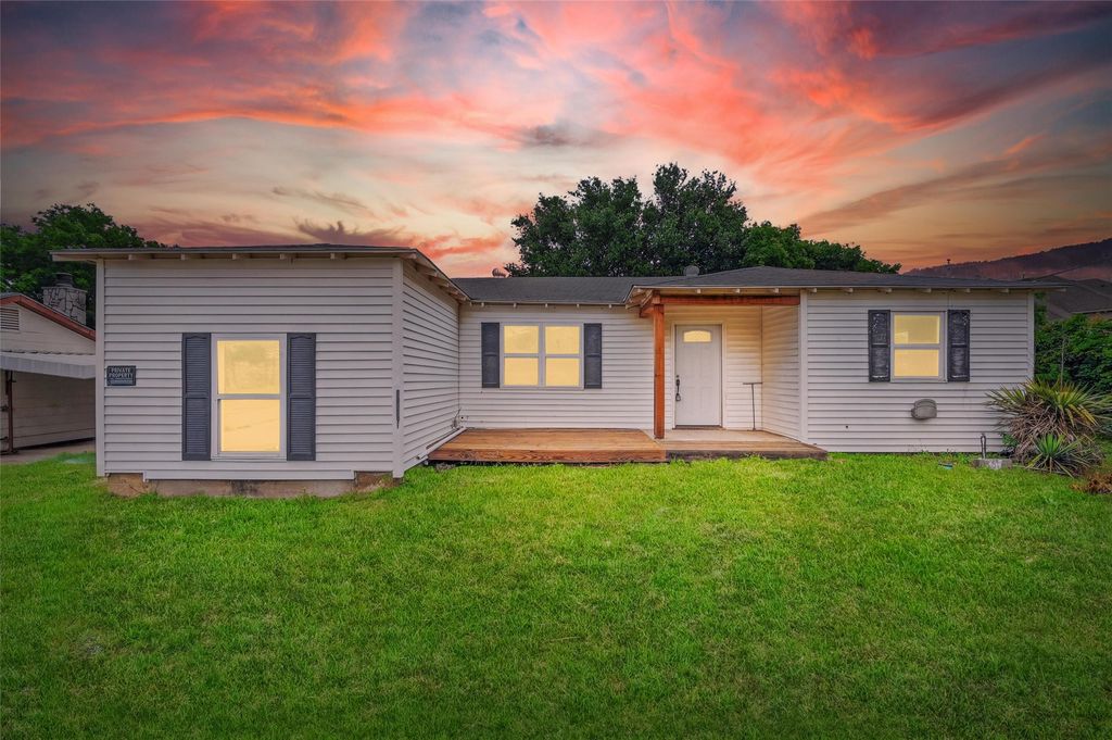 300 Little School Road, Kennedale, TX 76060
