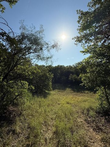 8801 Tx-59, Bowie, TX 76230