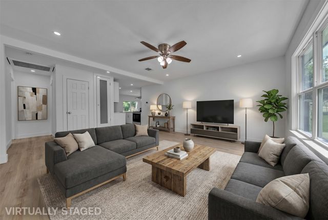 3265 Earle Drive, Haltom City, TX 76117