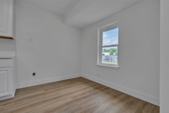 3265 Earle Drive, Haltom City, TX 76117