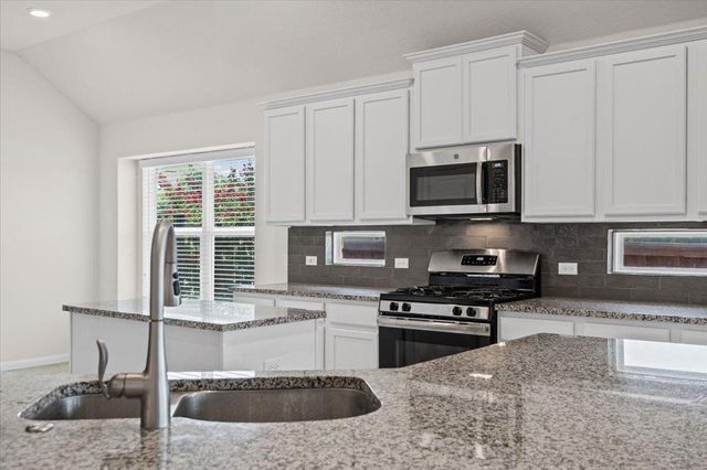 132 Vino Rossi RD, Georgetown, TX 78628