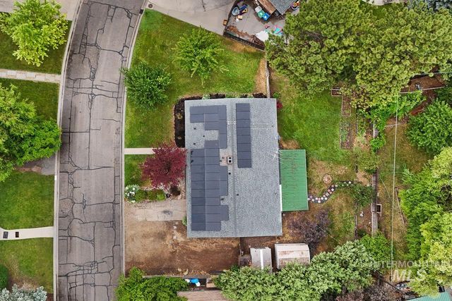 2110 S Broadmoor Dr, Boise, ID 83705