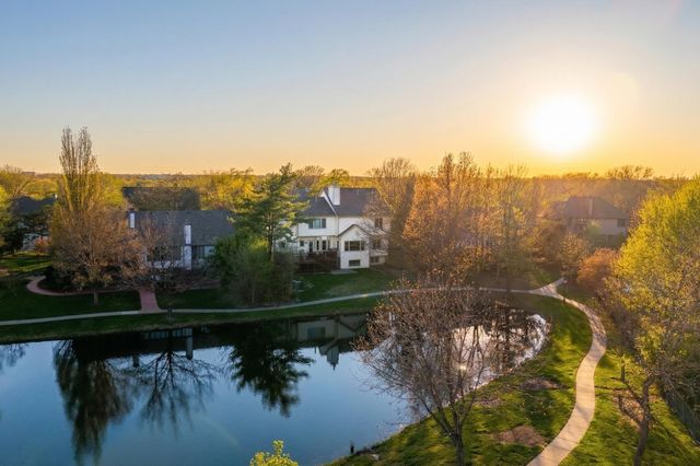 9406 E Lakepoint Dr, Wichita, KS 67226