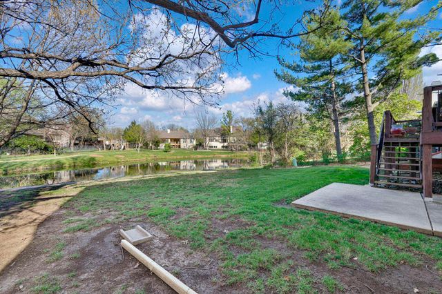 9406 E Lakepoint Dr, Wichita, KS 67226