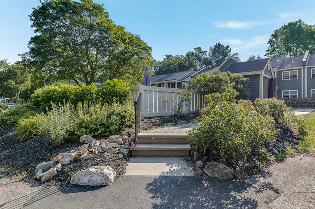 93 Henry Law Ave Unit 118, Dover, NH 03820
