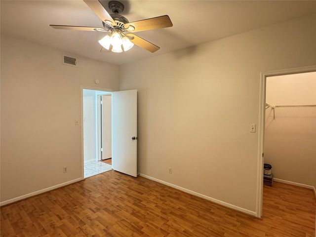 6500 Harbor Town Drive 2905, Houston, TX 77036