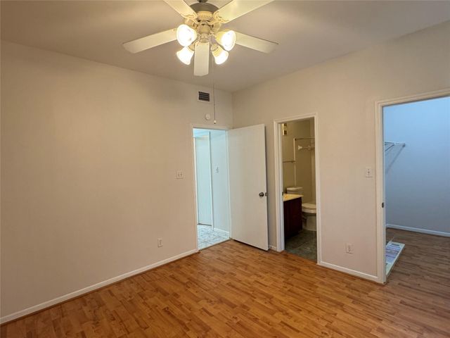 6500 Harbor Town Drive 2905, Houston, TX 77036