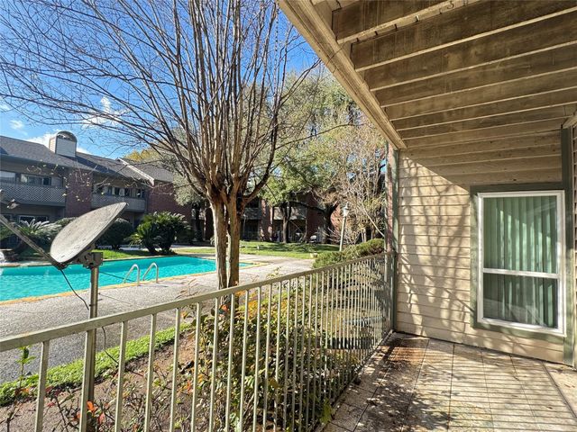 6500 Harbor Town Drive 2905, Houston, TX 77036