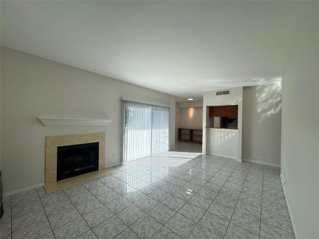 6500 Harbor Town Drive 2905, Houston, TX 77036