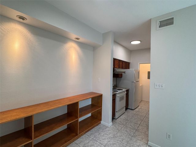 6500 Harbor Town Drive 2905, Houston, TX 77036