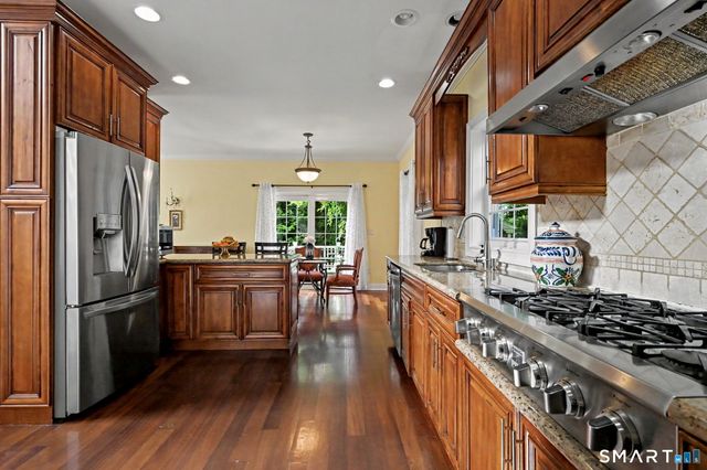 56 Barholm Avenue, Stamford, CT 06907