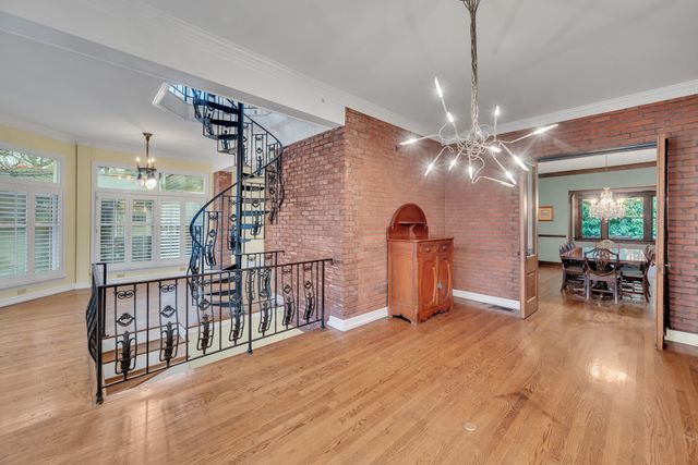 1619 18th Ave, S, Nashville, TN 37212