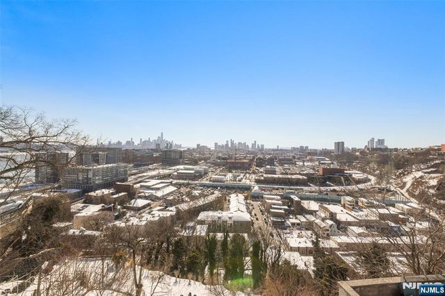 350 Mountain Road 2, Union City, NJ 07087