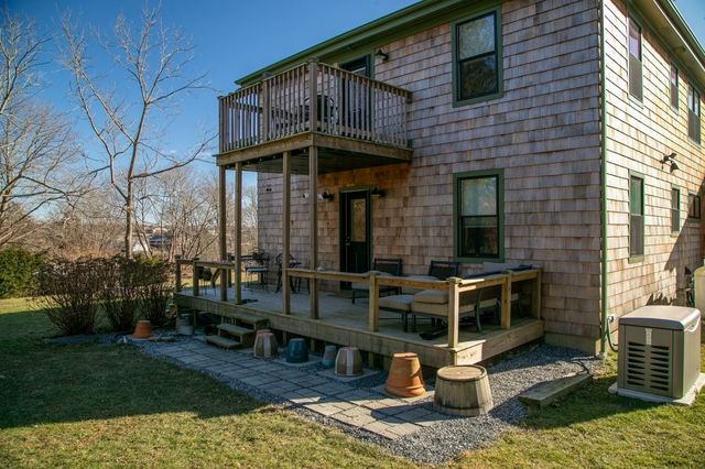 2 E Boulevard 2, Middletown, RI 02842