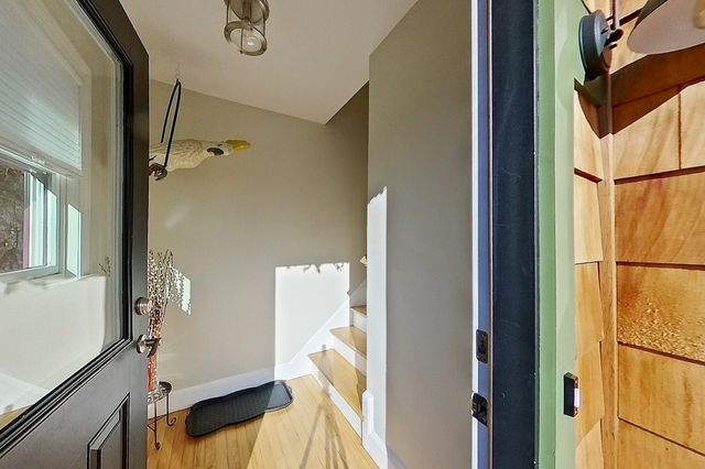 2 E Boulevard 2, Middletown, RI 02842