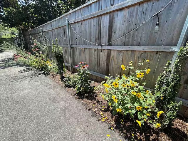 2 E Boulevard 2, Middletown, RI 02842