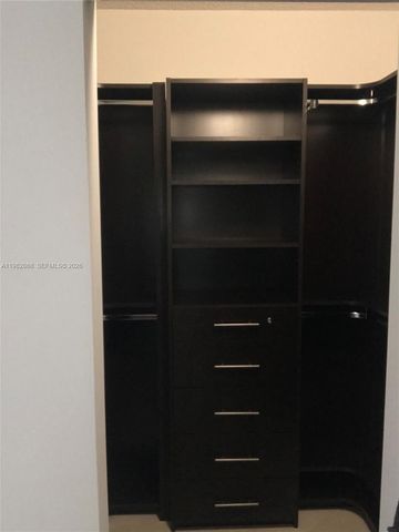 701 Brickell Key Blvd 910, Miami, FL 33131